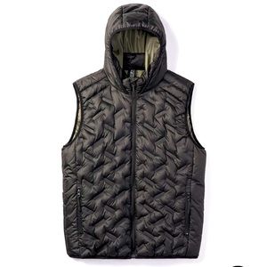 NWT, Noize puffer vest - UNISEX
